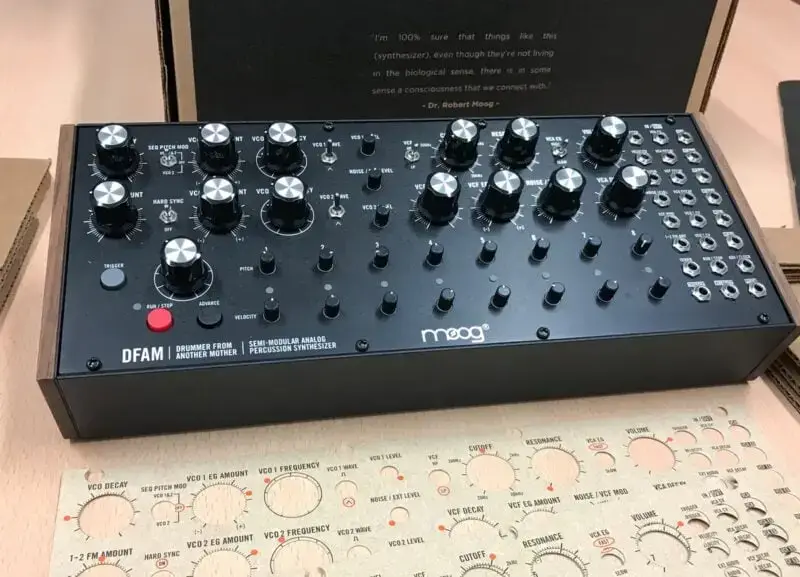 Moog DFAM Batteur D'une Autre Mère 2 Batteur d'une autre mère moog dfam