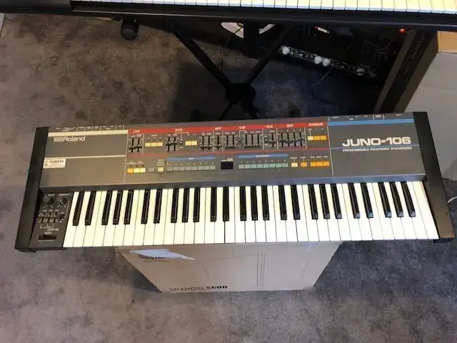 Roland Junon 106. utilisé