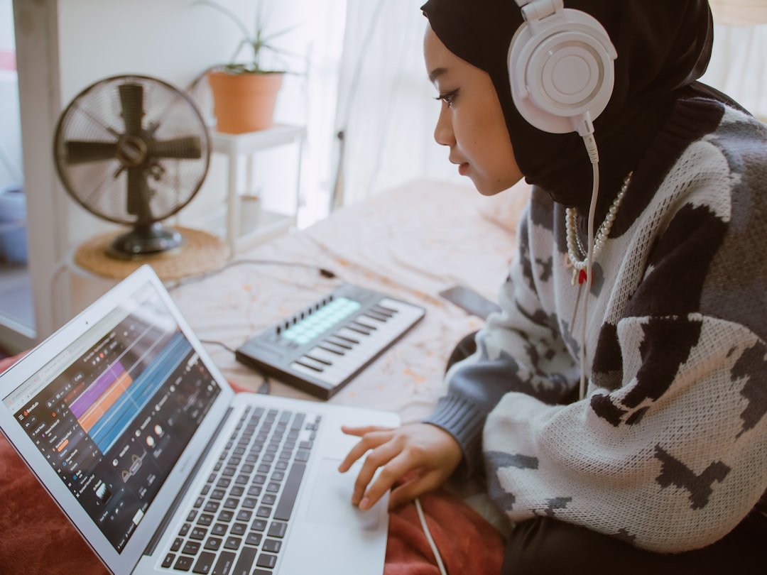 Meilleurs ordinateurs portables pour DAW : Guide de choix pour les producteurs de musique et les professionnels du son